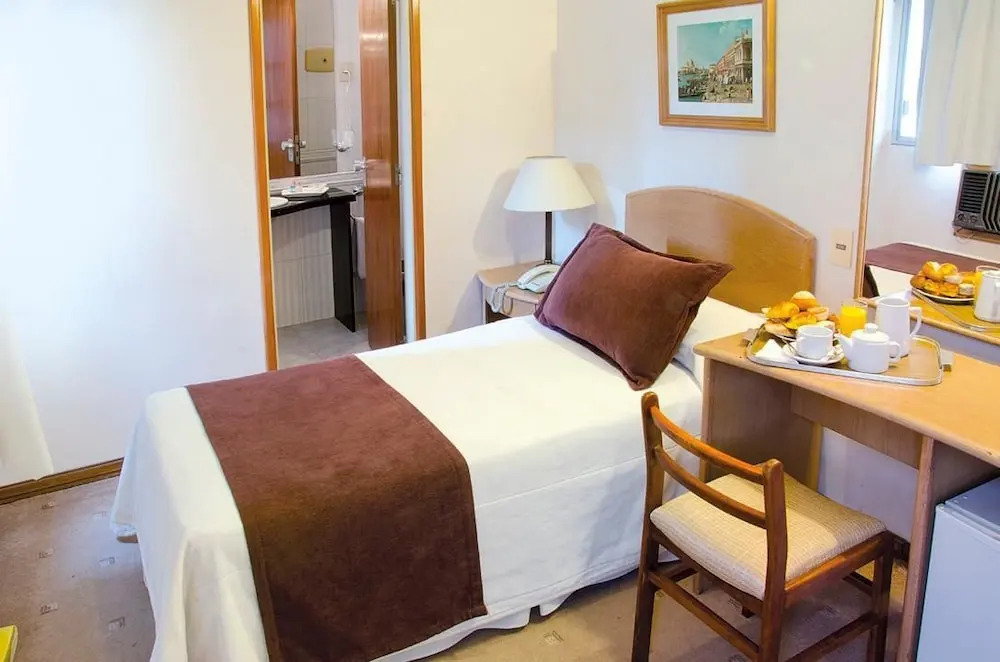 Hotel Embajador