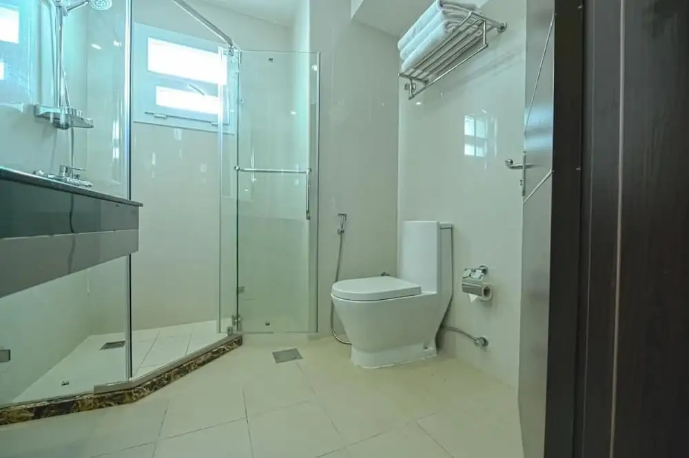 Golden Crown Hotel Alseeb Muscat