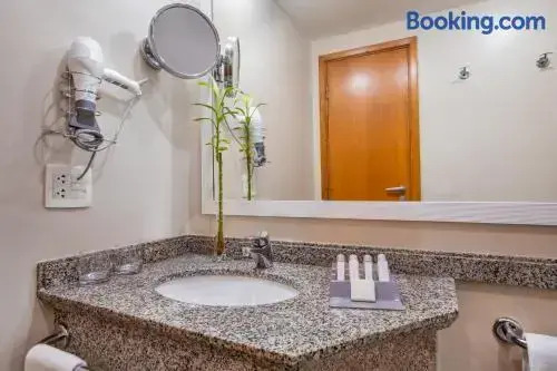 São Paulo Tatuapé, Flat Service