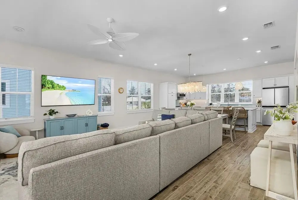 209 Seabreeze Escape: NEW Spacious 5-Bedroom Pool Home 5 Home