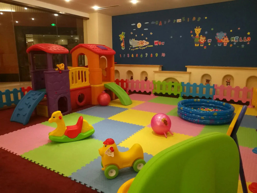 Merryland Traders Hotel