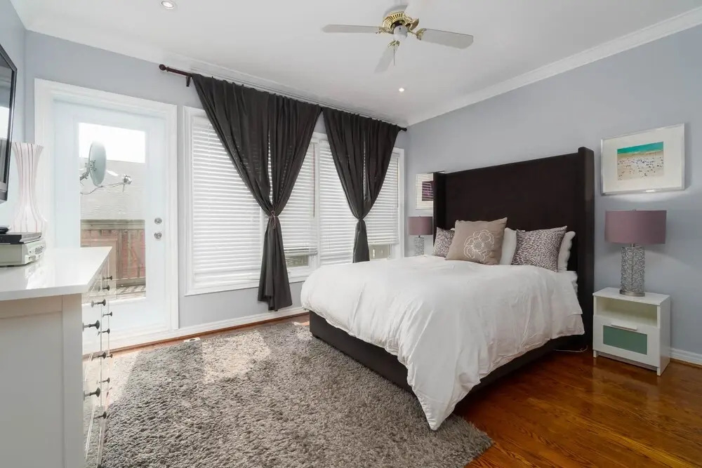 3 Bedroom 2 Bath Large Patio and CN View