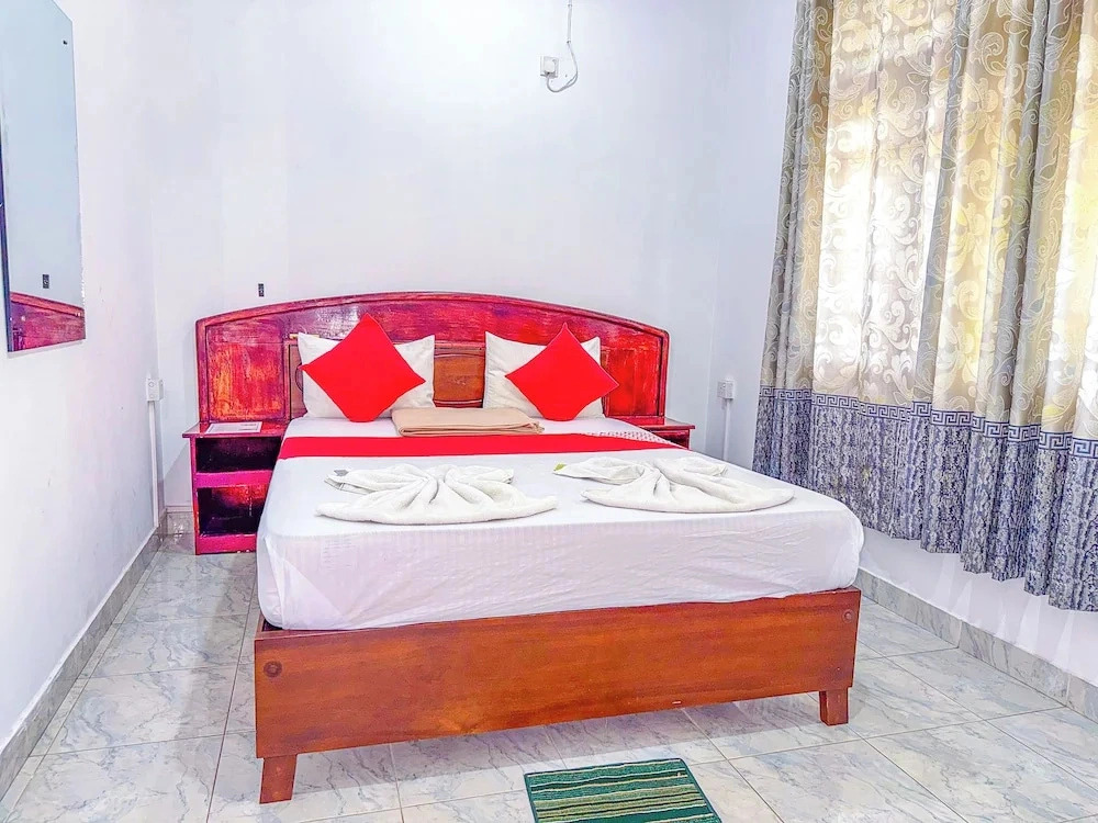 Green View Hotel