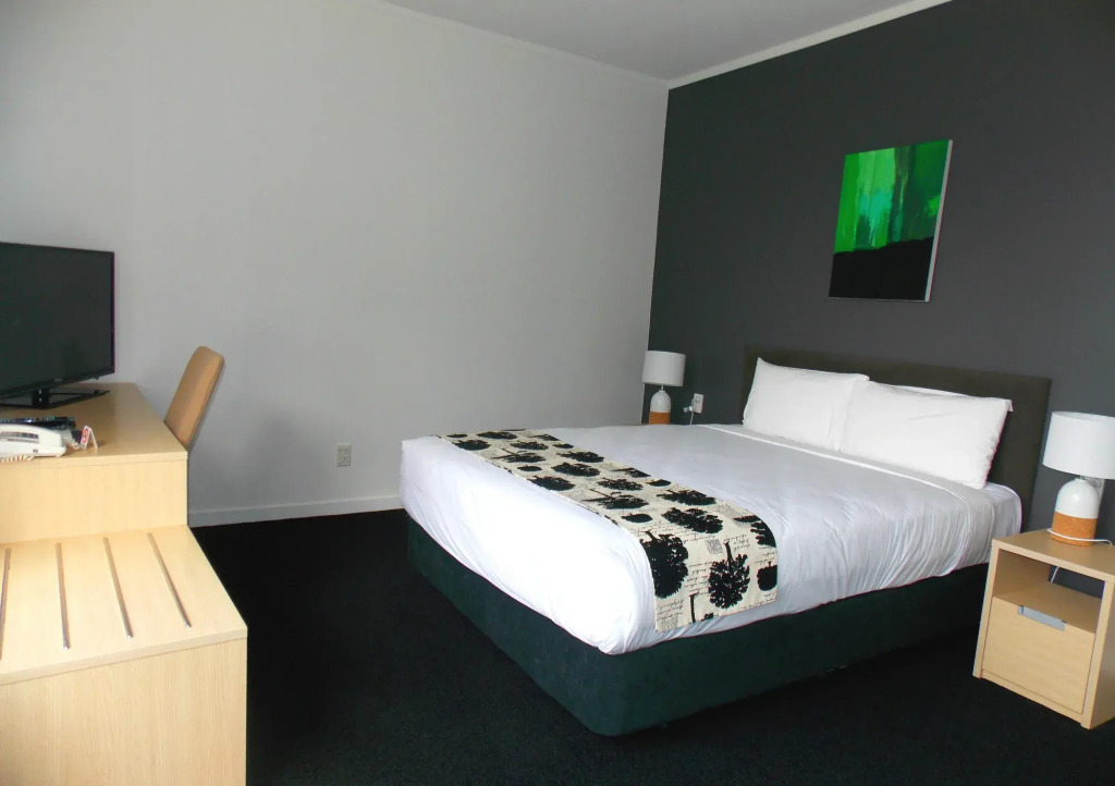 Parnell Pines Hotel