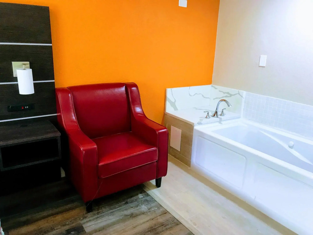 Tropical Inn & Suites, downtown clearwater
