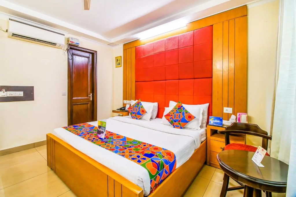Fabhotel Signature Plaza