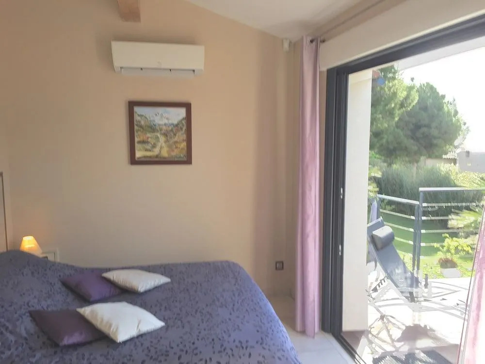 LESCALE COTE BLEUE B&B AND Spa
