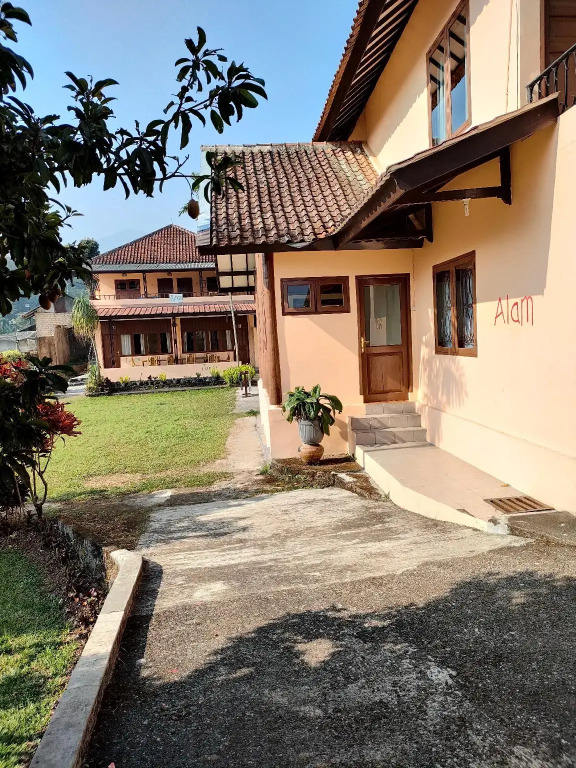 Villa Tunas Alam Mutiara