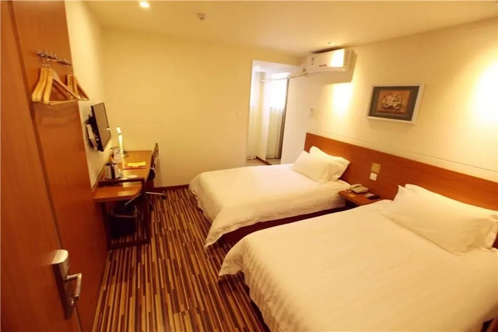 Jinguang Express Hotel Chengdu Yingmenkou Branch