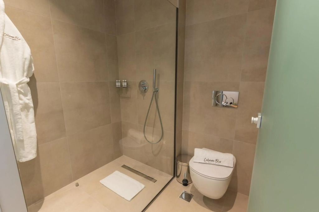 Cabana Blu Hotel & Suites