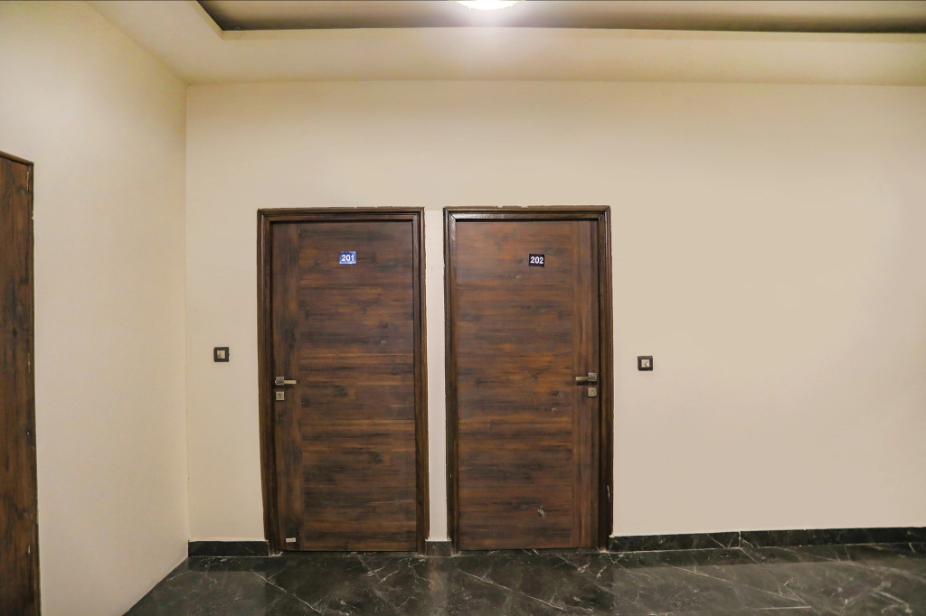FabHotel Enaya Residency