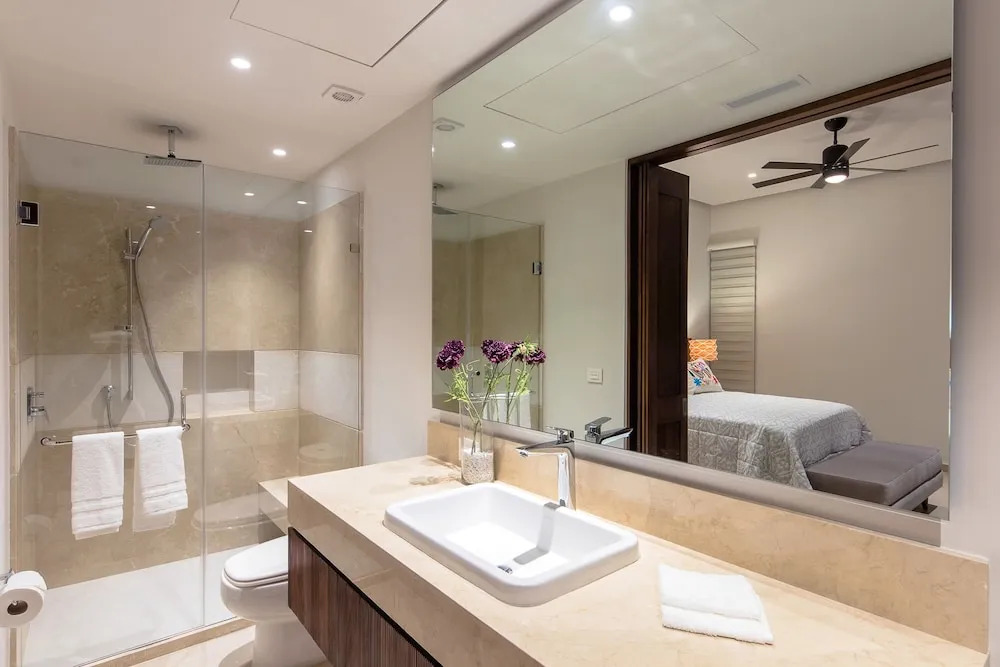 Oceana Two Bedroom PH - Adults Only