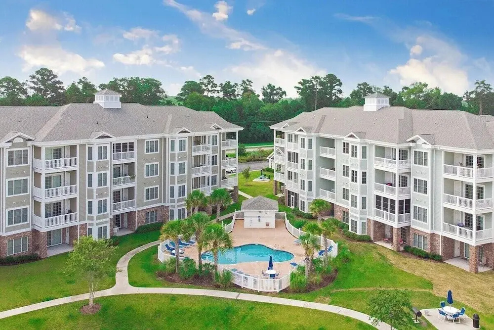 Magnolia Pointe Luster Leaf 4894-303
