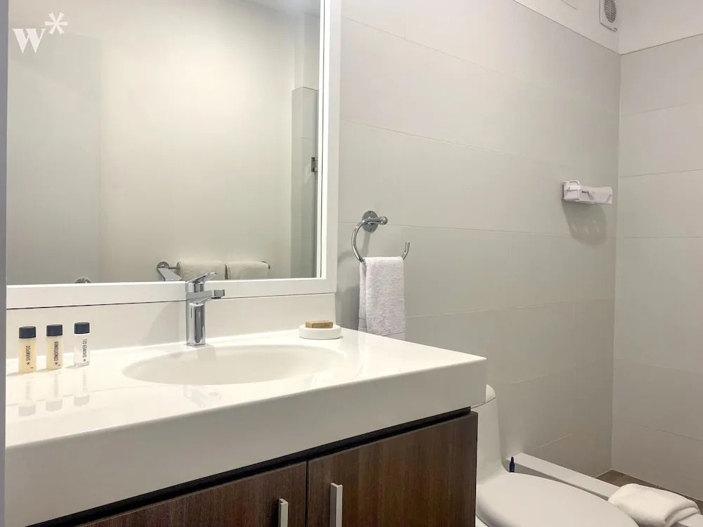 SoHo Suites Miraflores by Wynwood House