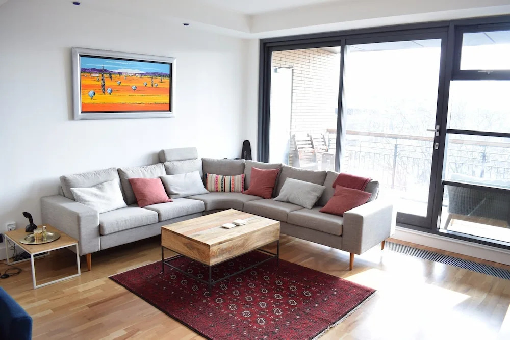 2 Bed Shoreditch Flat