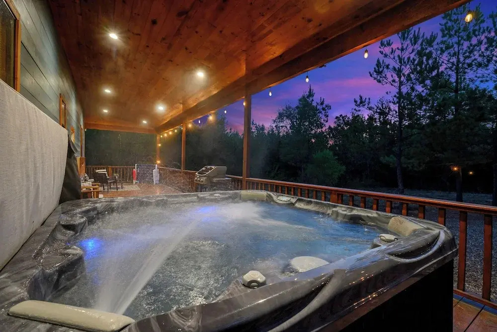 Families w/ Dogs Welcome! Cabin 5 Mi to Hochatown