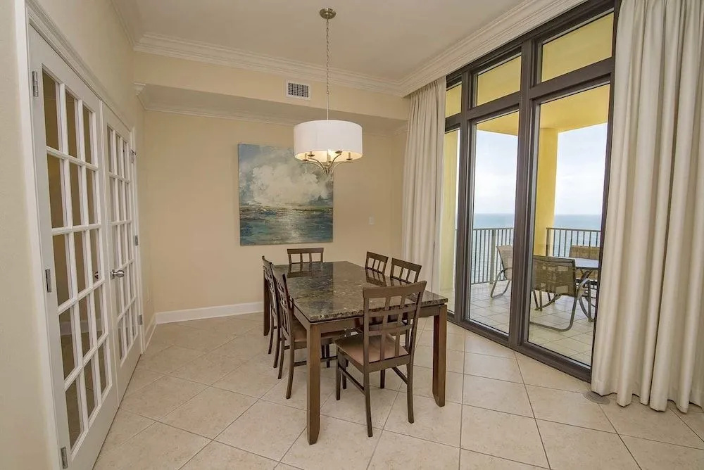 Phoenix West II 2807 3 Bedrooms 4 Bathrooms Condo
