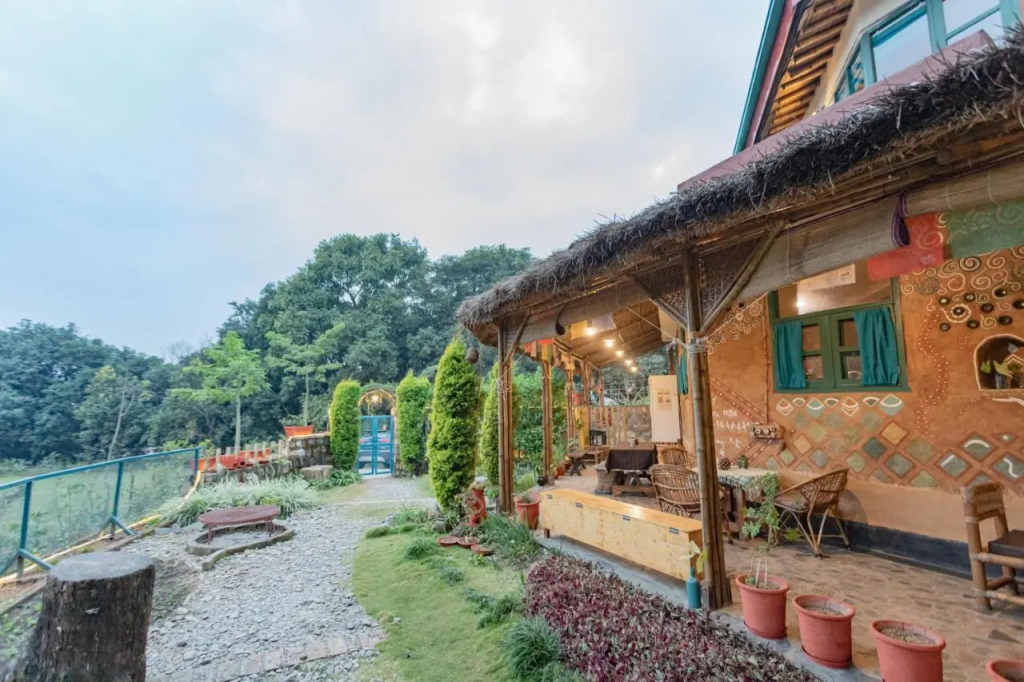 SaffronStays Kaivalya - pet-friendly sustainable mudhouse