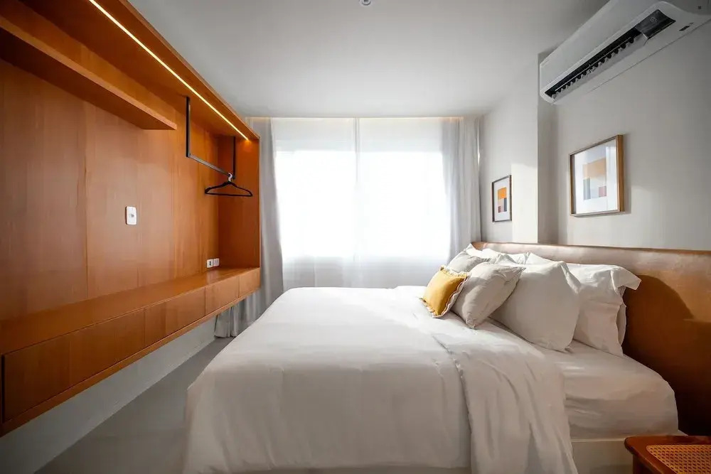 Leblon | Recém reformado, 3 quartos, a 4min da Praia - por Casapē Rio