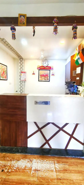 OYO 18340 Grand Pune