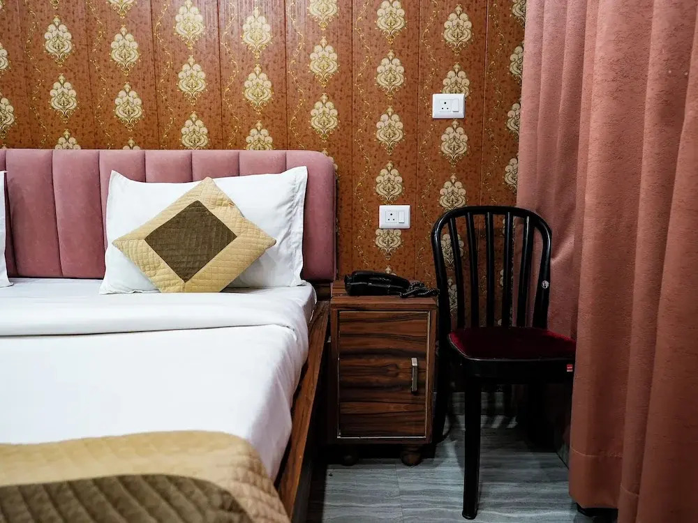 Sun High Stay Luxury Guest House