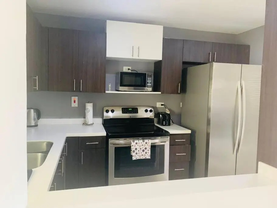 Odyssey on the 5th - Exquisite Luxury Apt