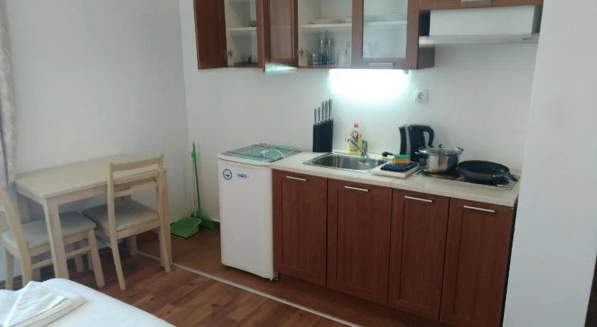 Gondola Apartments & Suites