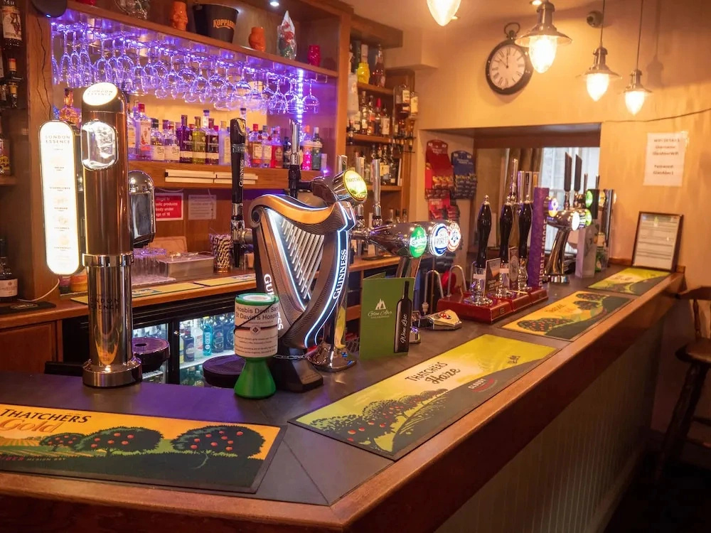 Glan Aber Hotel Bunk House
