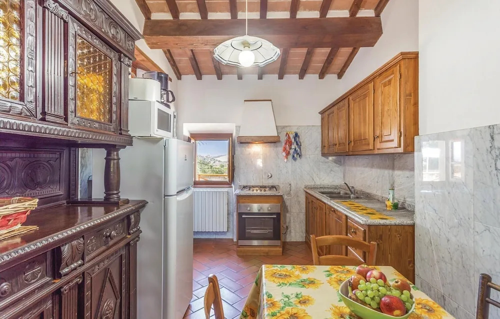Beautiful Home in Castiglion Fiorentino With 4 Bedrooms, Wifi and Outdoor Swimming Pool