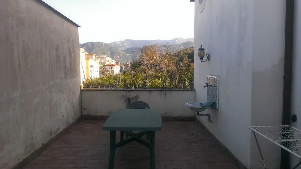 DOMINO HOUSE Montariello