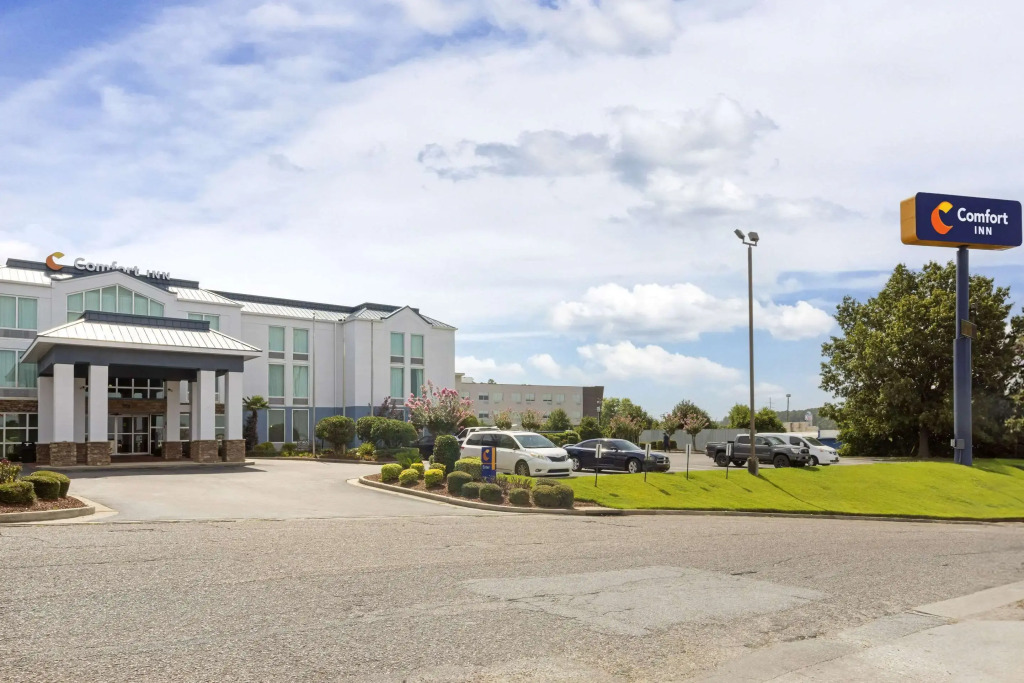 Comfort Inn Meridian - Bonita Lakes