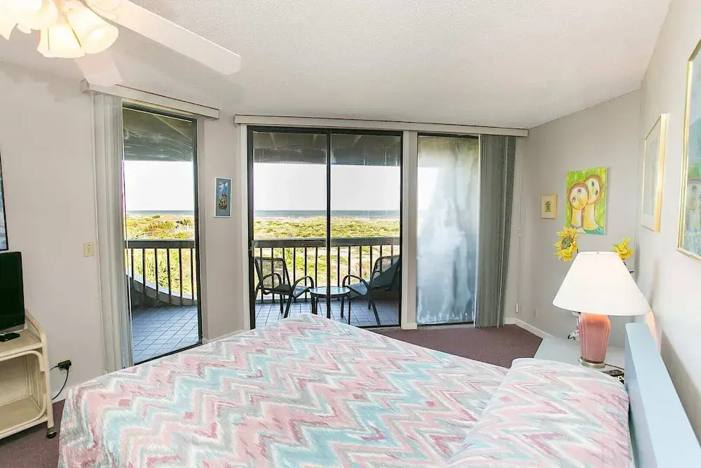 Oceanfront Luxury: 2BR Condo, St. Augustine