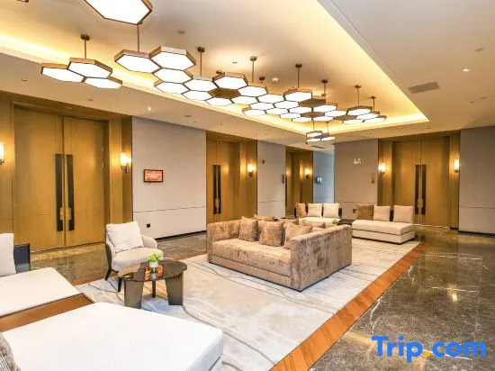 Xiangyang Guotou Jiayue Hotel