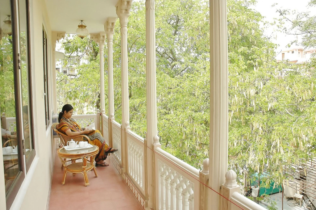 Om Niwas Suite Hotel