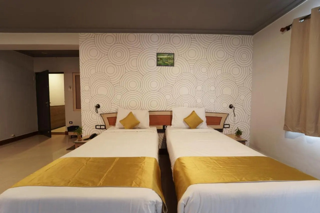 Om Shiv Hotel Formerly The Treat Hotel