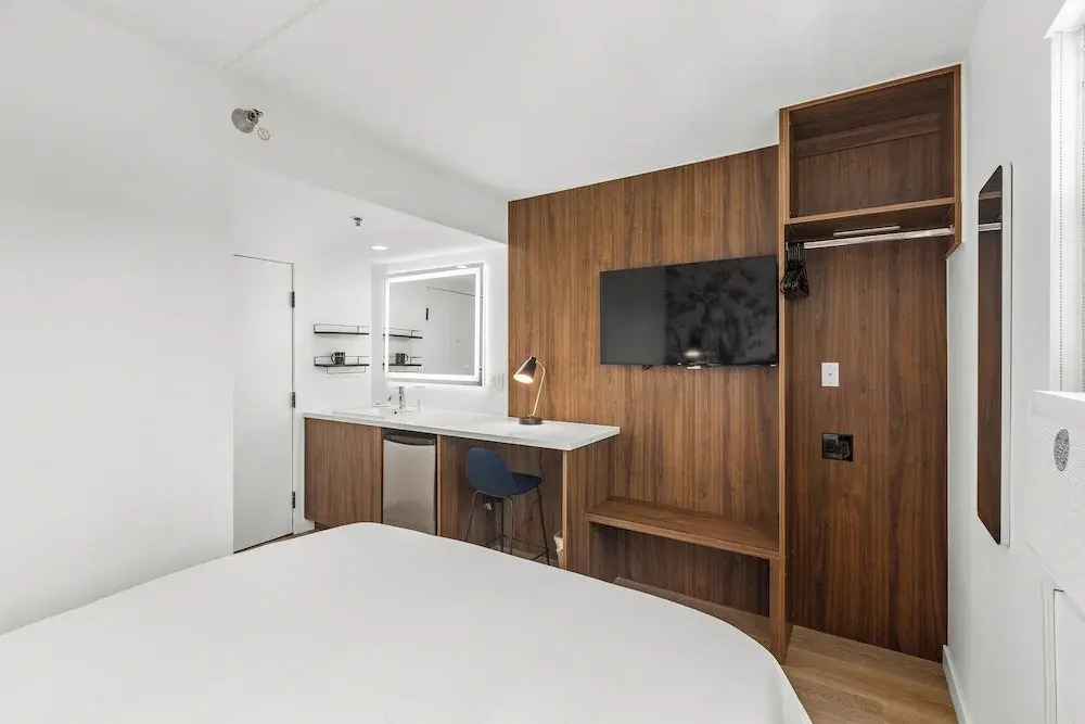 Uptown Inn by Vantaggio - Limited Service Apart-Hotel