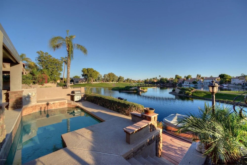 3245 Chandler