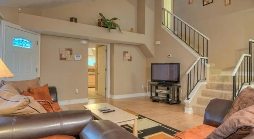 Kissimmee 3000 Standard Homes -6pax