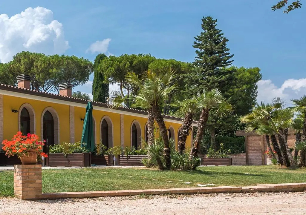 Poggio Imperiale Marche - Apartments & Glamping & Bubble Rooms