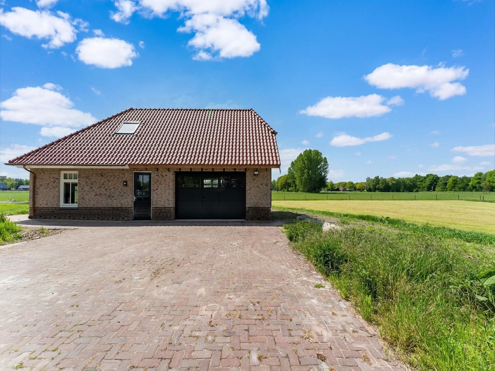 Beautiful Holiday Home With Terrace