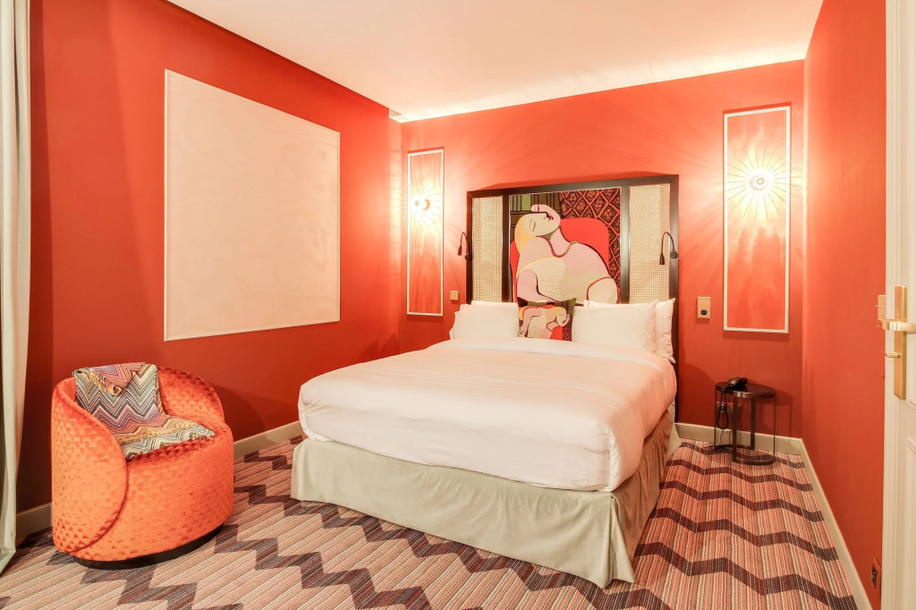 MomArt Hotel