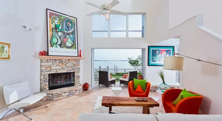 Paradise Bay Villa by Vacation Rental Pros