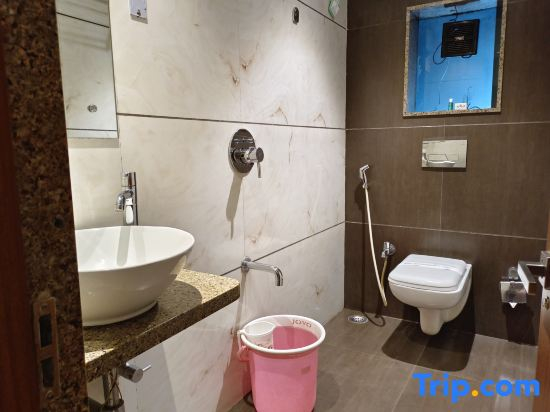 Hotel Express INN, Panvel