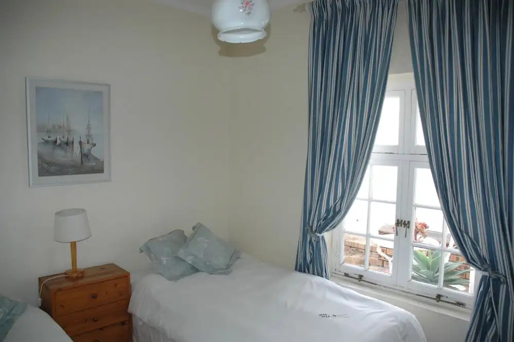 2 Cottons Cottage