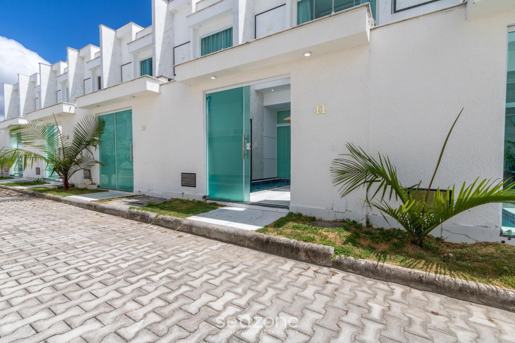 Apto duplex com piscina a 2min do mar IMT0011