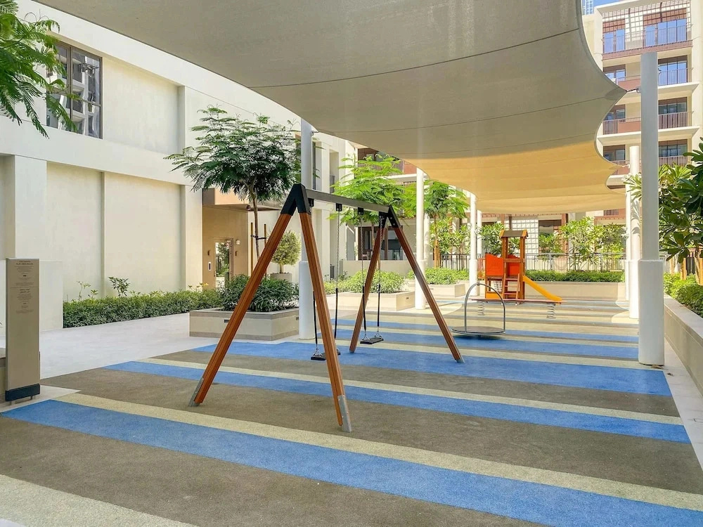 Silkhaus Chic 1BR Creek Beach Grove Pool View