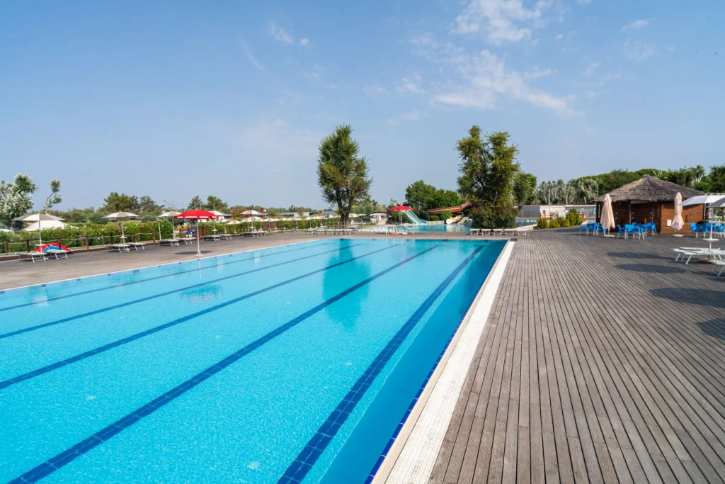 Club Del Sole Spina Family Collection