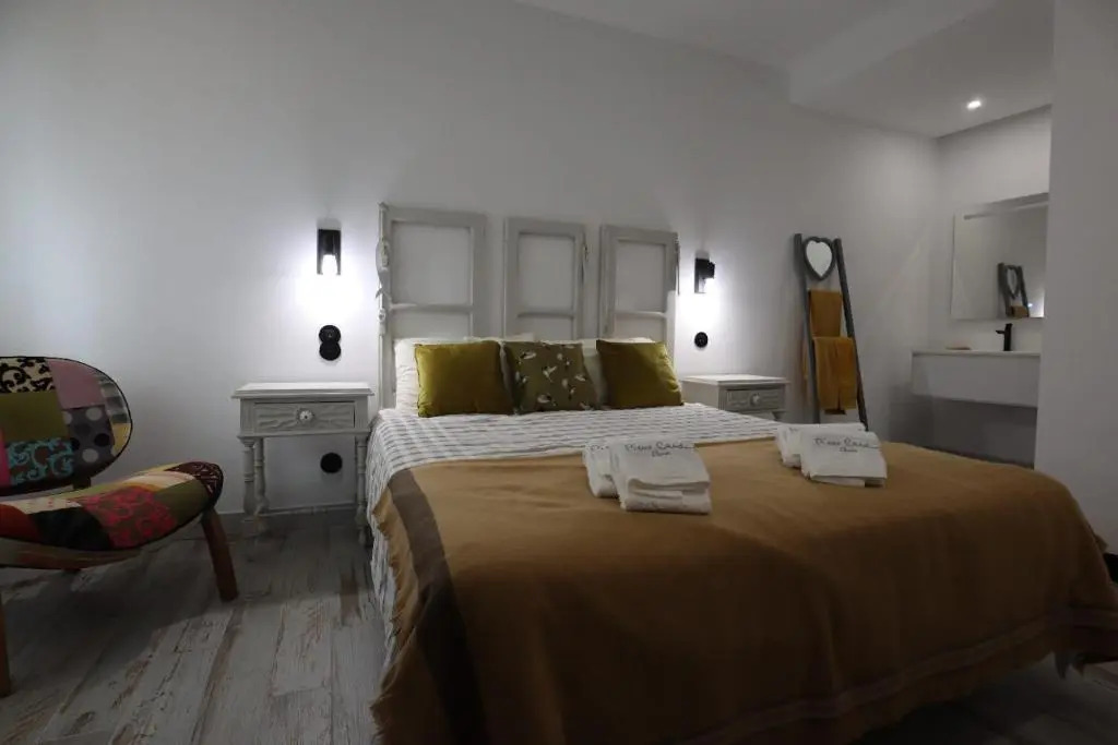 Apartamentos Beco dos Quartinhos - FREE WIFI - NETFLIX - BY BEDZY