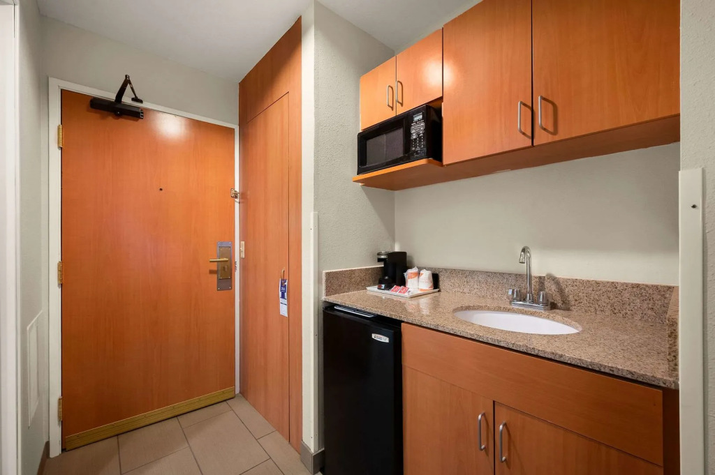 Comfort Inn & Suites Fenton