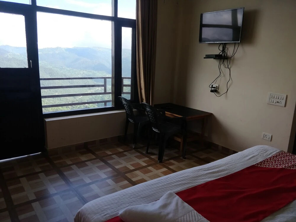 OYO 17380 Lord Krishna Himalayan Hotel